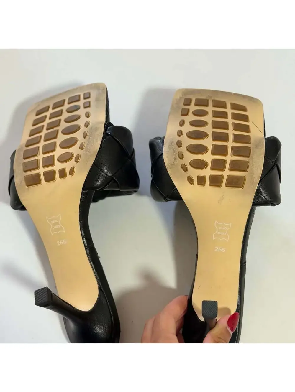BOTTEGA Veneta